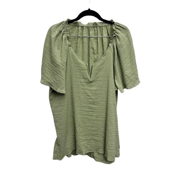 Bloomchic Ruffle High Low Hem Blouse Green - Picture 2 of 12